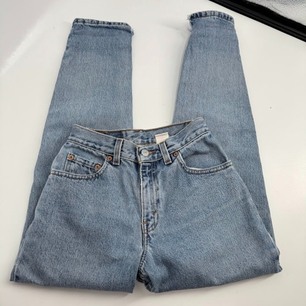 Vintage Levi's 550 Relaxed Fit Tapered Leg Jeans - Size 2 Petite - Picture 4 of 15